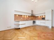 Pronájem prostorného bytu: Praha 2 - Vinohrady, Ibsenova, cena 4400 EUR / objekt / měsíc, nabízí ORION Realit s.r.o.