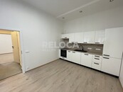 2+kk, 50m2, rekonstruovaný byt, Praha 5, Smíchov, Plzeňská ul., cena 6990000 CZK / objekt, nabízí RELOCA.CZ, s.r.o.