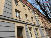 Pronájem bytu 1+1, 40 m2, Praha, ul. Nemocniční, cena 16000 CZK / objekt / měsíc, nabízí 