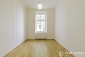 Pronájem bytu 1+1 30 m2, Trojická, Praha - Nové Město, cena 18000 CZK / objekt / měsíc, nabízí 