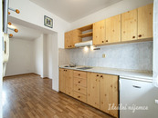 Pronájem bytu 1+kk, 5. máje, Stodůlky, 13990 Kč/ měsíc, 25 m2, cena 13990 CZK / objekt / měsíc, nabízí Ideální nájemce
