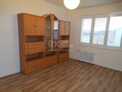 1+1, 36 m2 s lodžií na chodbě, Praha 10 - Záběhlice, ul.Sasanková, cena 12500 CZK / objekt / měsíc, nabízí 